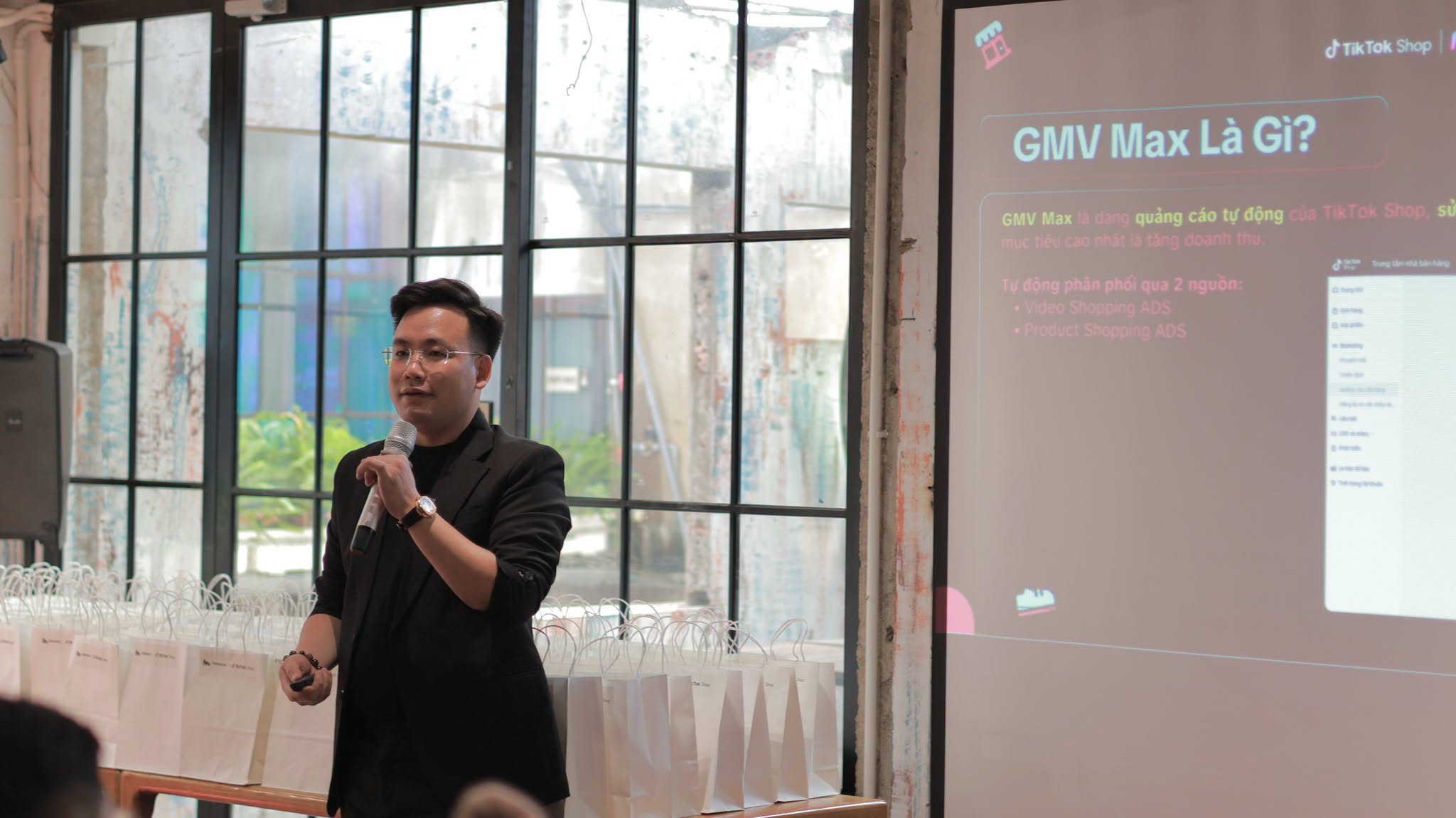 RECAP OFFLINE TRAINING – ĐÀO TẠO THỰC CHIẾN LIVESTREAM & LIVE GMV MAX count(RECAP OFFLINE TRAINING – ĐÀO TẠO THỰC CHIẾN LIVESTREAM & LIVE GMV MAX)