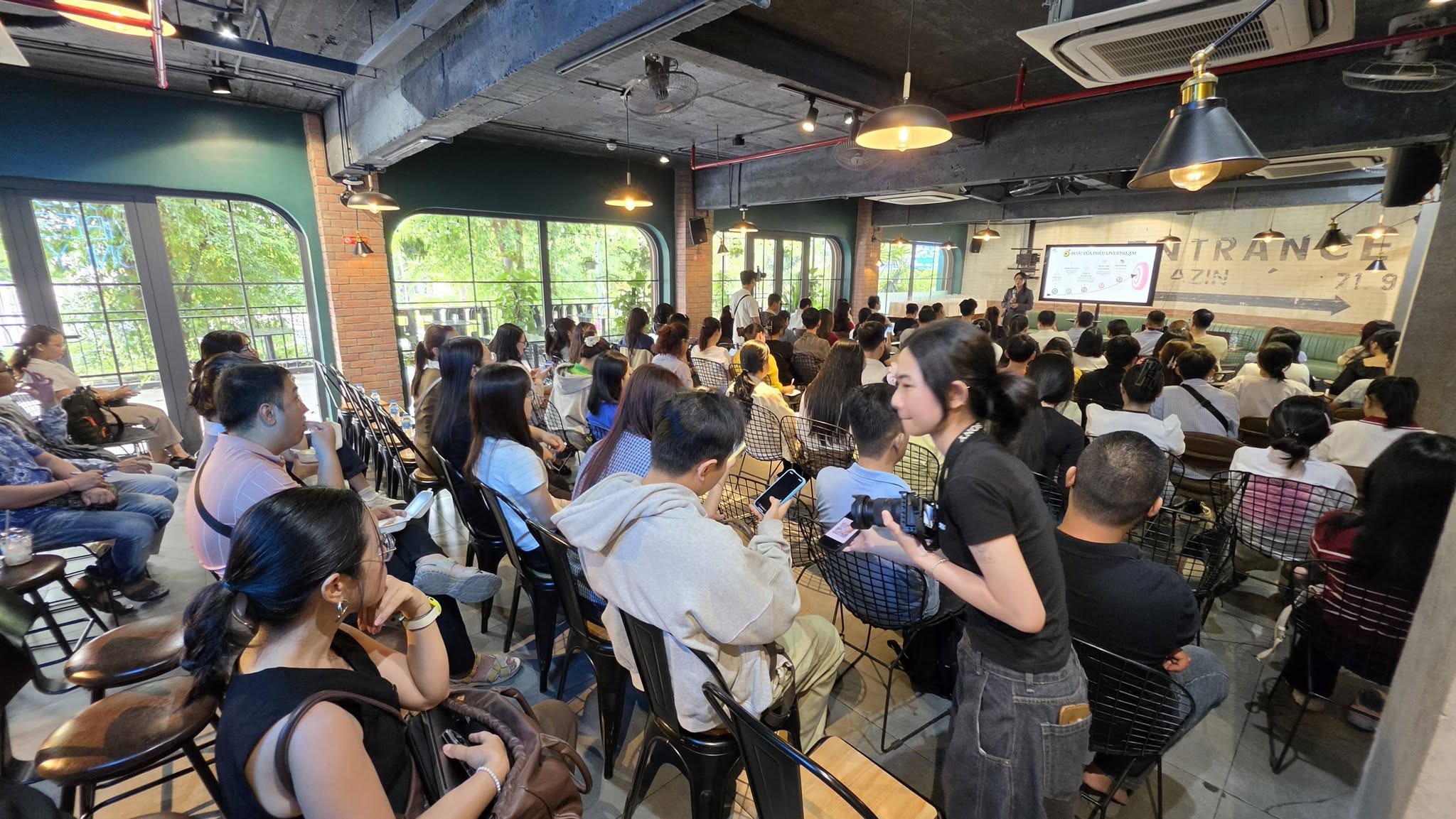RECAP OFFLINE TRAINING - ĐÀO TẠO THỰC CHIẾN LIVESTREAM & LIVE GMV MAX count(RECAP OFFLINE TRAINING - ĐÀO TẠO THỰC CHIẾN LIVESTREAM & LIVE GMV MAX)