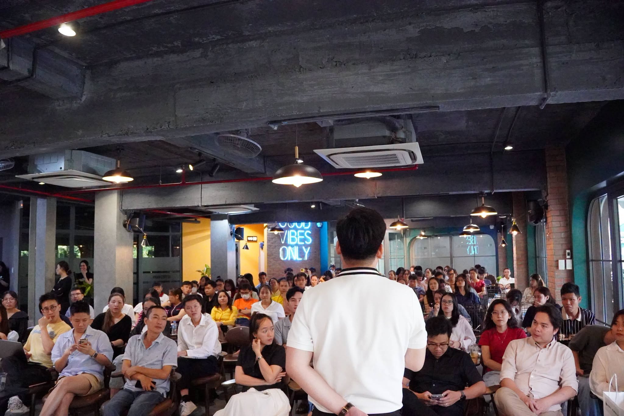 RECAP OFFLINE TRAINING - ĐÀO TẠO THỰC CHIẾN LIVESTREAM & LIVE GMV MAX count(RECAP OFFLINE TRAINING - ĐÀO TẠO THỰC CHIẾN LIVESTREAM & LIVE GMV MAX)